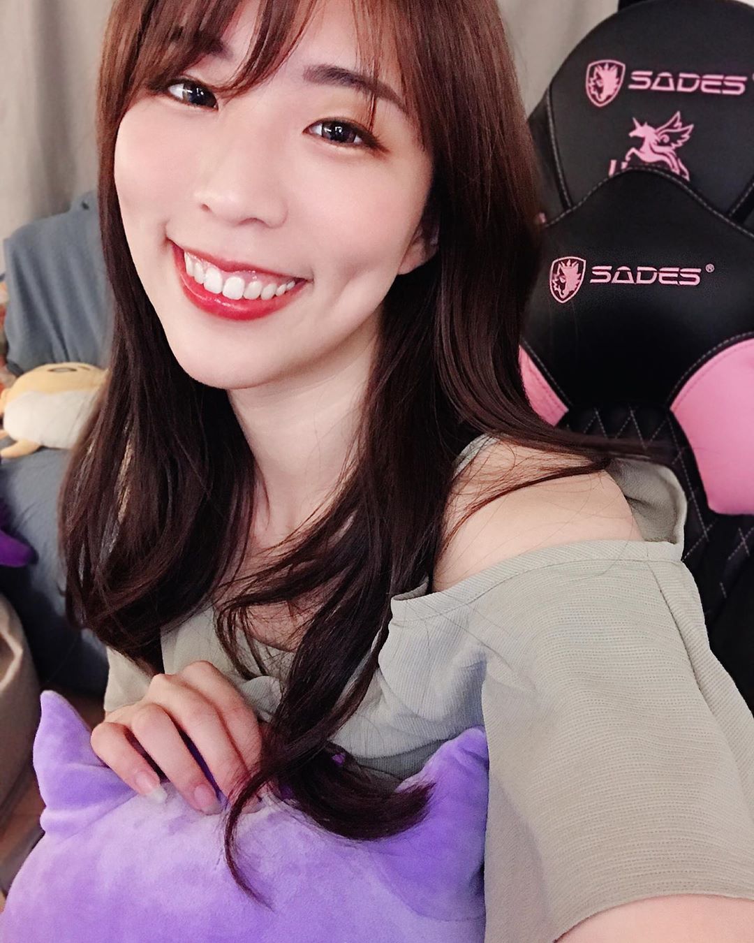 小墨  一個眼神似乎有魔力般總是能吸引全場目光 - 美女圖 -