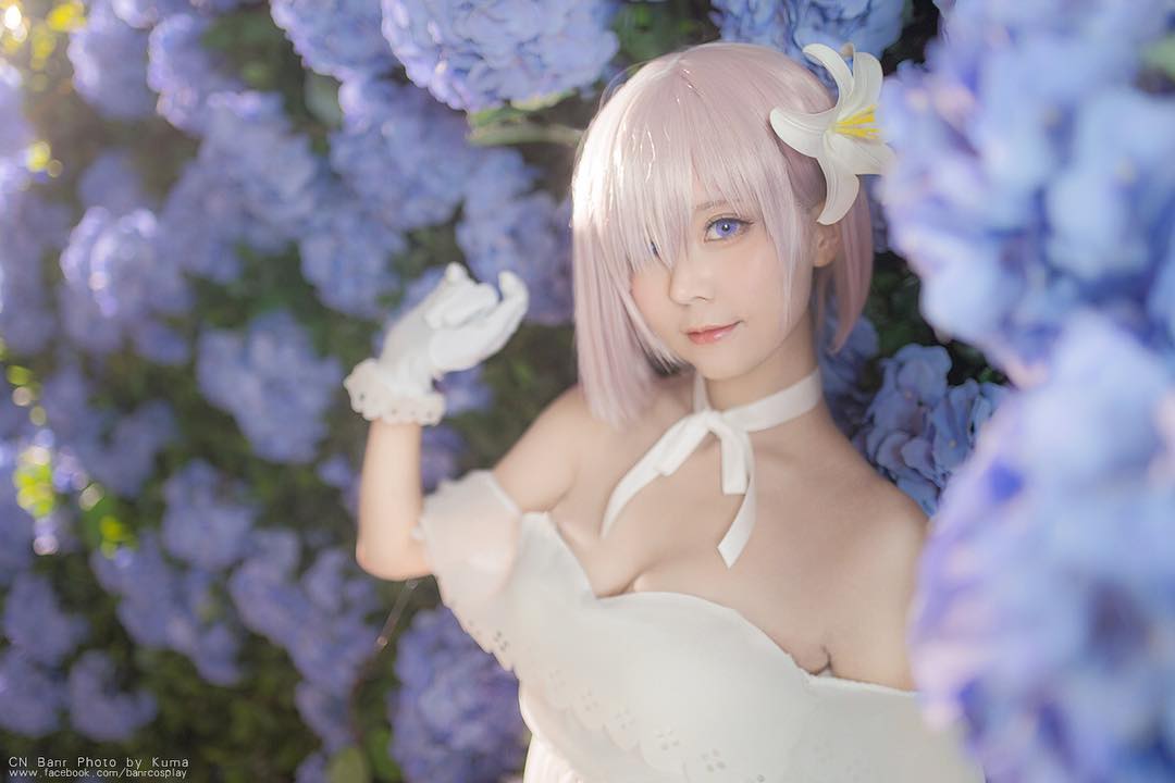 這款醫生誰頂得住！「白嫩巨乳蘿莉」cosplay好迷人，「超飽滿」曲線要你乖乖就範