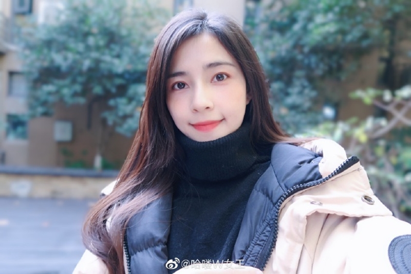 捷運驚見「廈門周子瑜」神級顏值完美複製本尊　甜美燦笑讓人秒戀愛