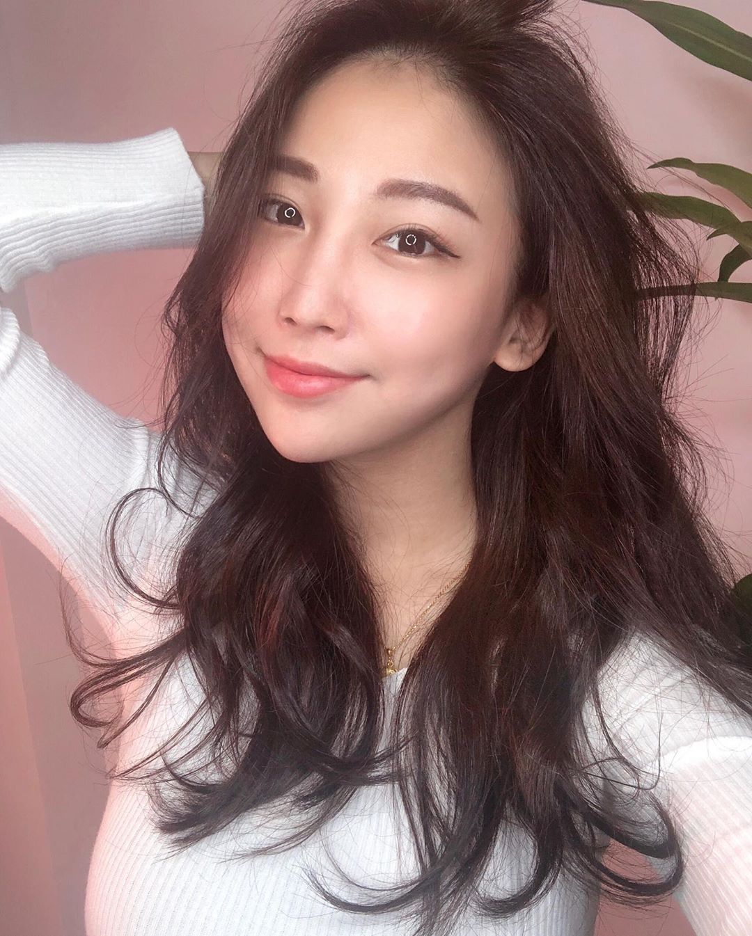 謝妃妃  令人屏息的完美曲線  網友一瞬間看傻眼：太猛 - 素人正妹 -