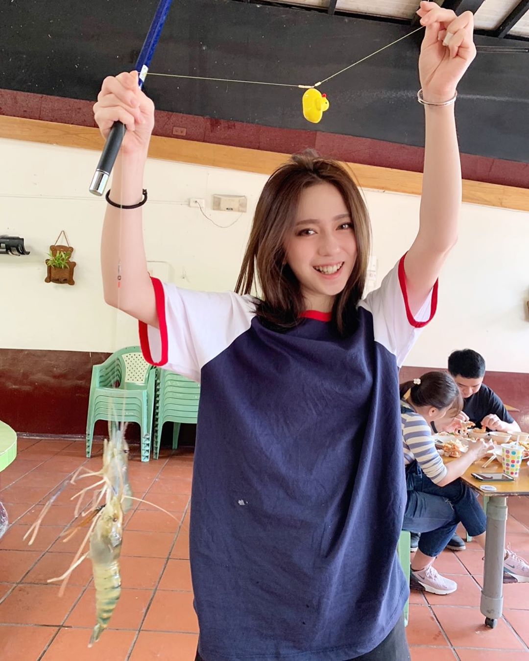 當年的校園美女 長大了 盧蓁 - 美女圖 -