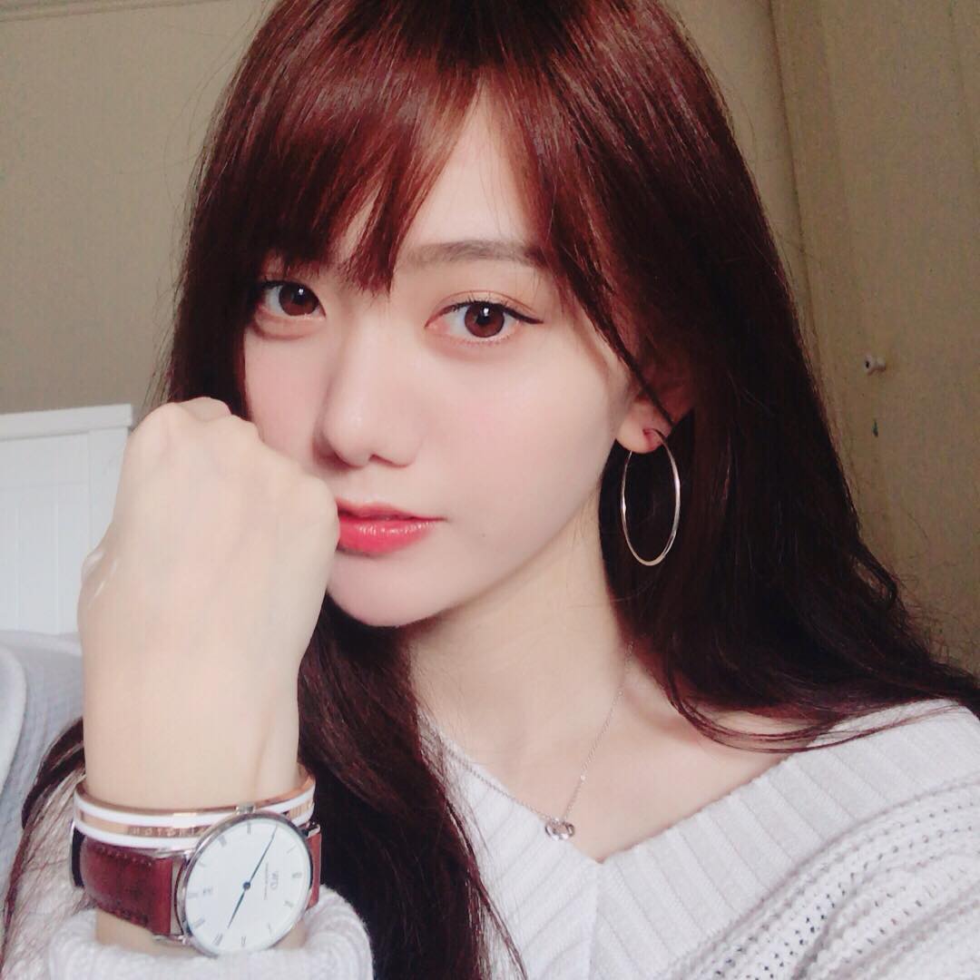 千年一遇美女！中央財金系花「羅晴」，清新笑容讓人秒戀愛！ - 素人正妹 -