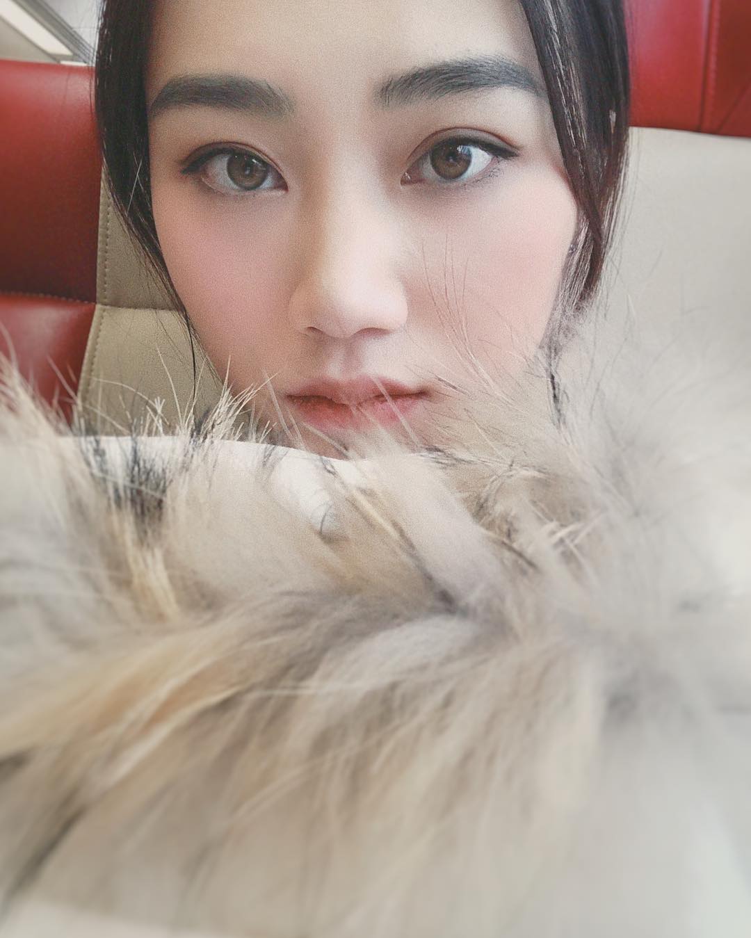 有人是陽光普照 有人是冷風颼颼 Yi Lin - 美女圖 -