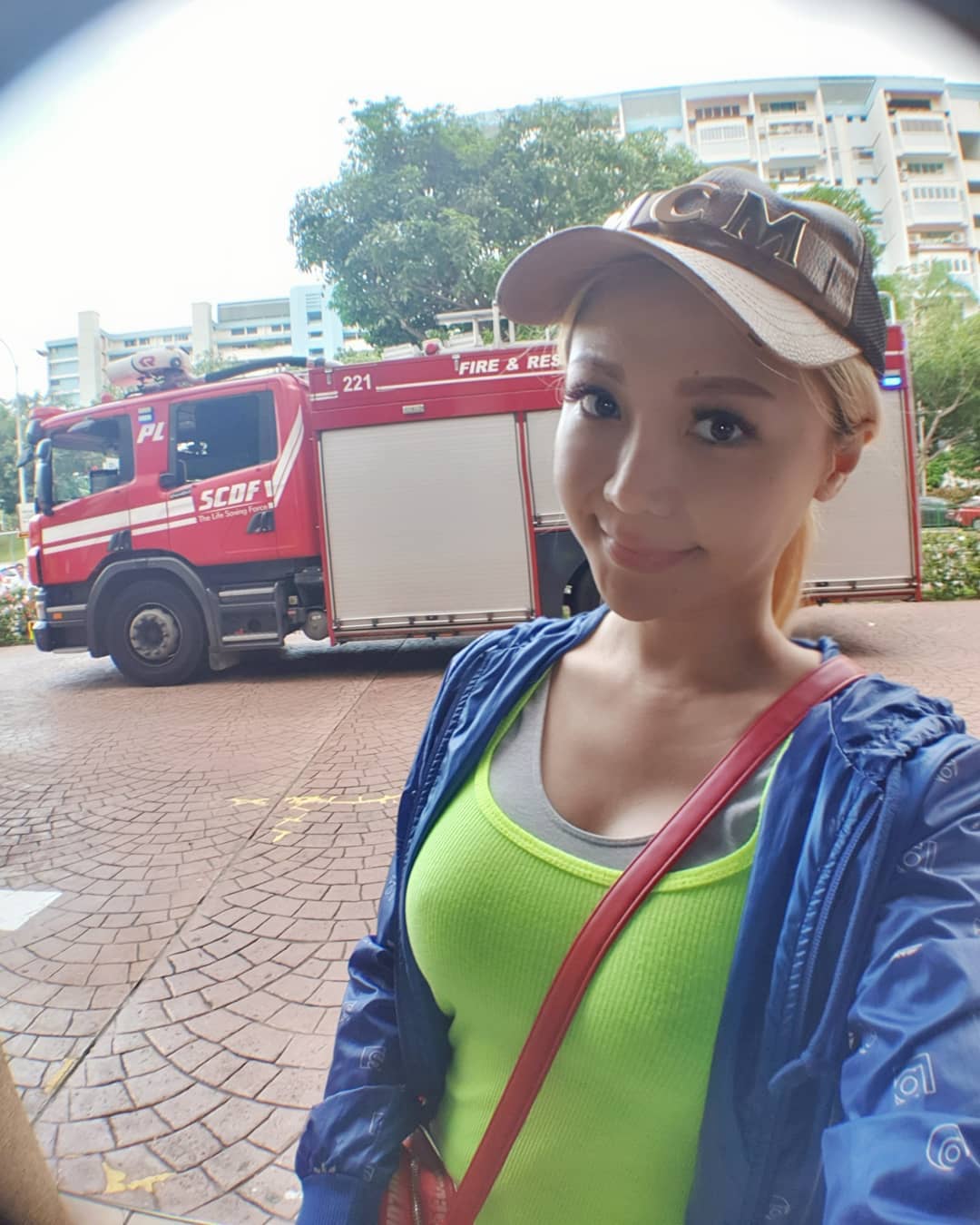 新加坡賭場彩票部代言人 Foyce Xuan - 美女圖 -