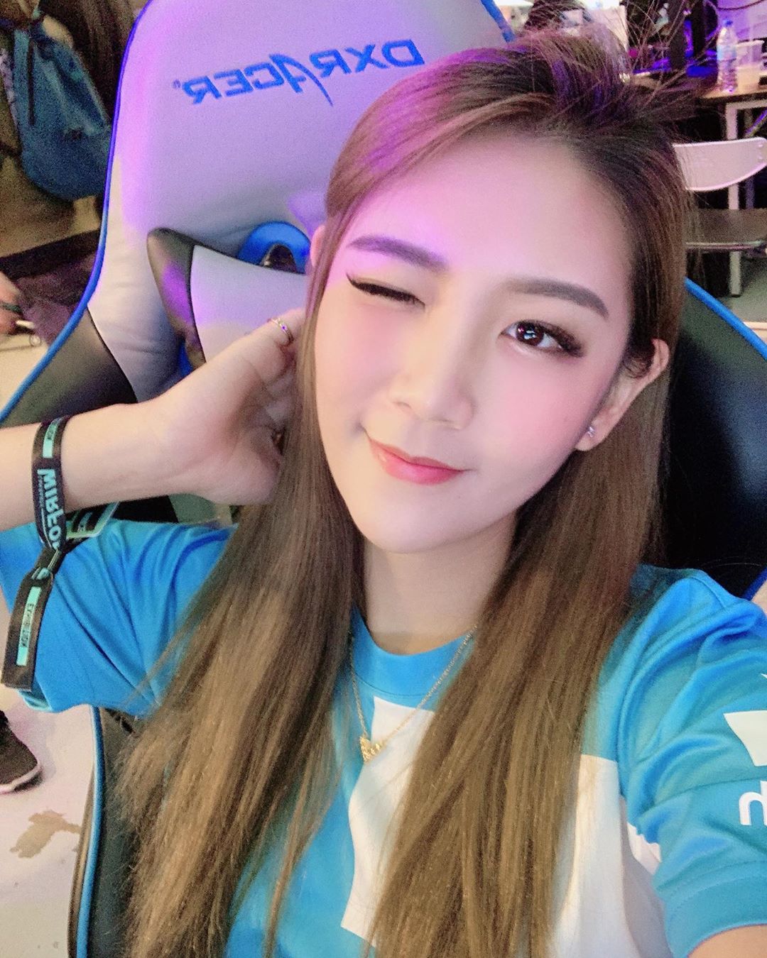 Eunice小佳   纖細的身材隱藏著好料 原來私下這麼開放 - 美女圖 -