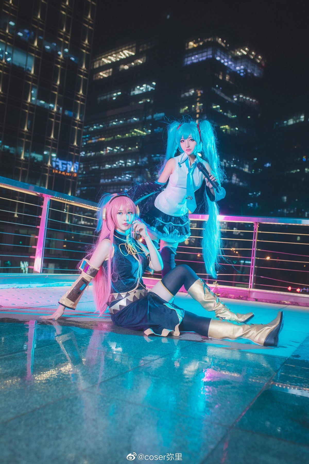 初音ミク：@coser彌里、巡音ルカ：@月醬sama - COSPLAY -