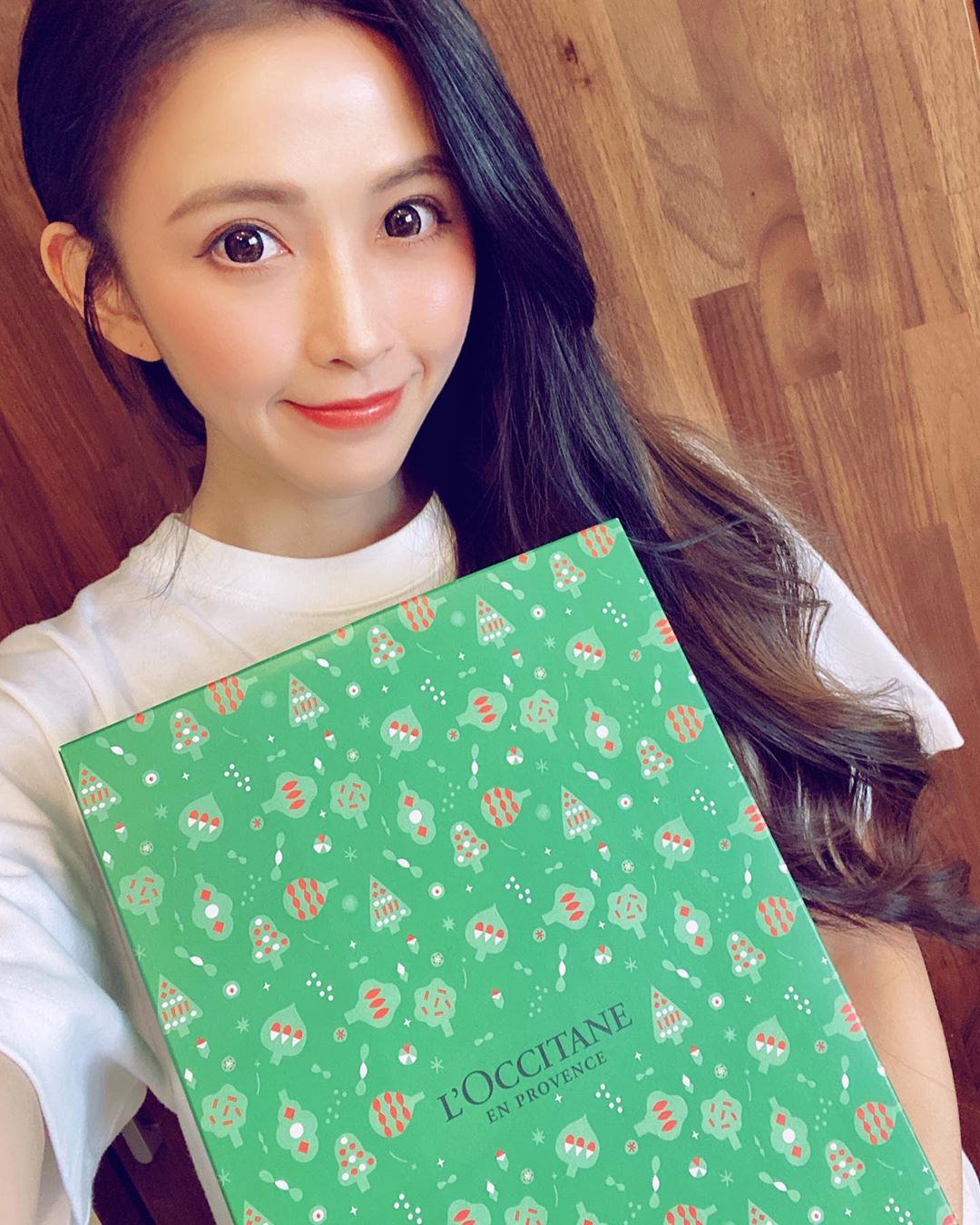 Abby馮媛甄  氣質+美腿根本開掛  網友說：我可以 - 美女圖 -