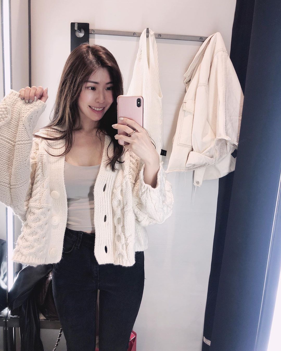 Angela Su  迷人大眼電力十足還沒有人能不被魅惑呢 - 美女圖 -