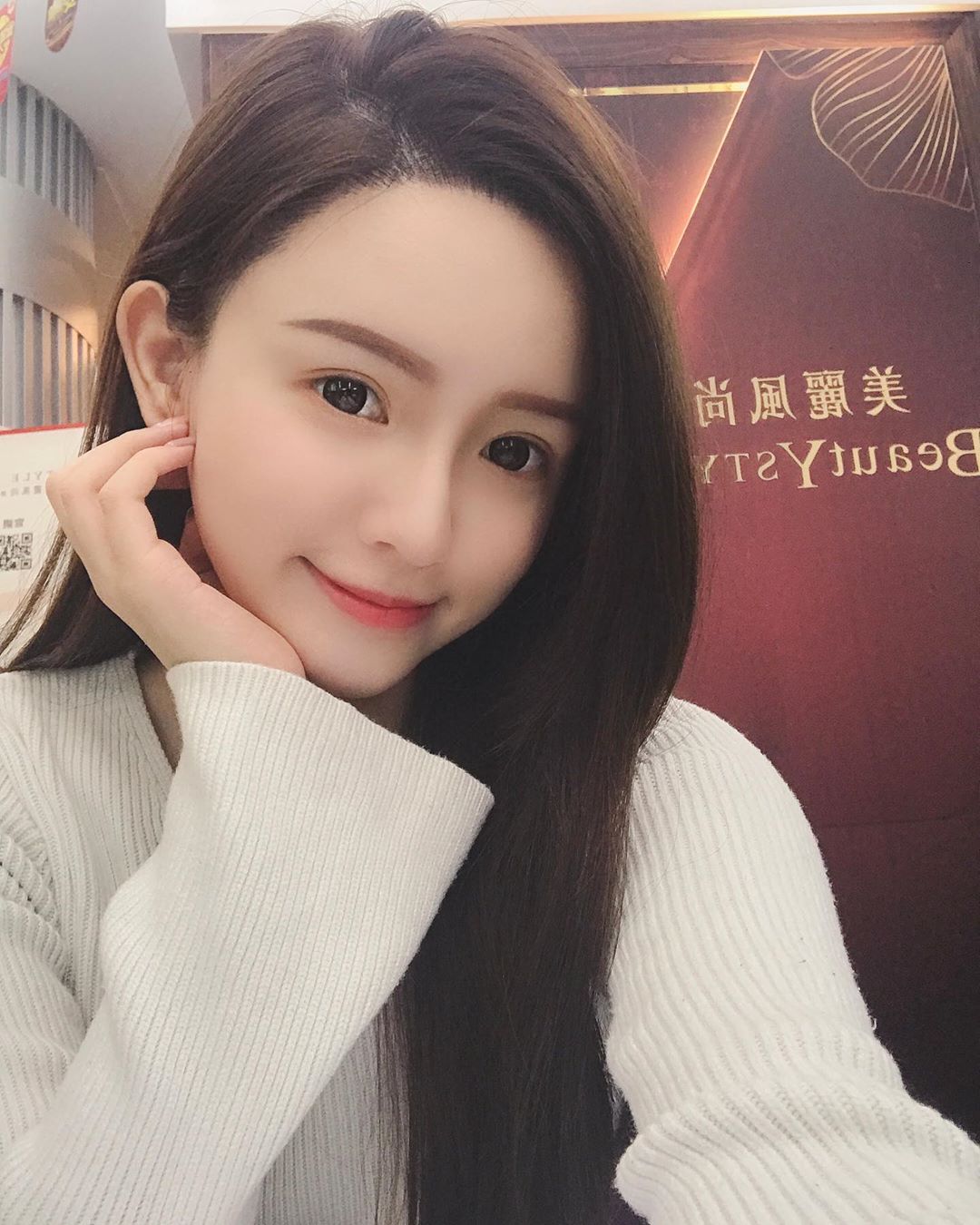 彤彤Tongliu  清新氣息好鄰家  臉看起來就是完美 - 美女圖 -