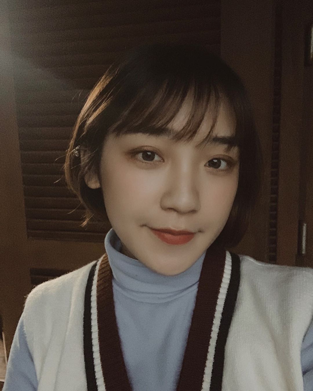 憂系美少女！「溫苡安Anna」神秘氣質魅力太迷人，內外兼具任誰都想要征服！