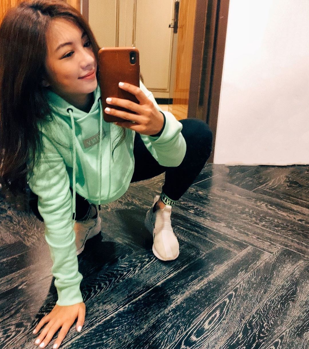 Sabrina吳怡德  燦爛笑容和火辣身材引起廣大討論 - 美女圖 -