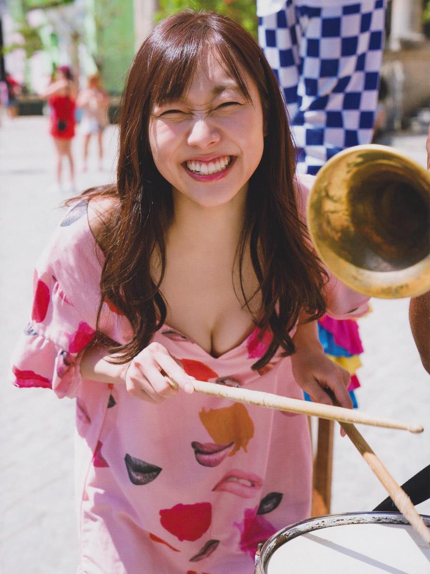 須田亜香里  白嫩渾圓美乳大溢出浮力超夠 - 亞洲美女 -