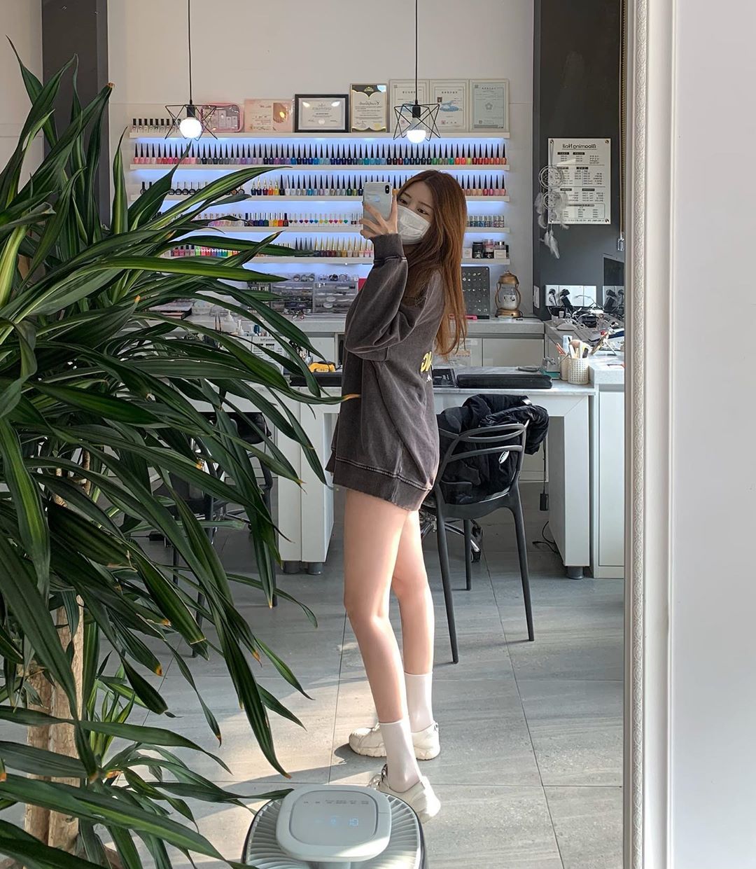韓國百萬網美「cxxsomi」真材實料超敢秀！「巨乳螞蟻腰」側面曲線太霸氣啦！
