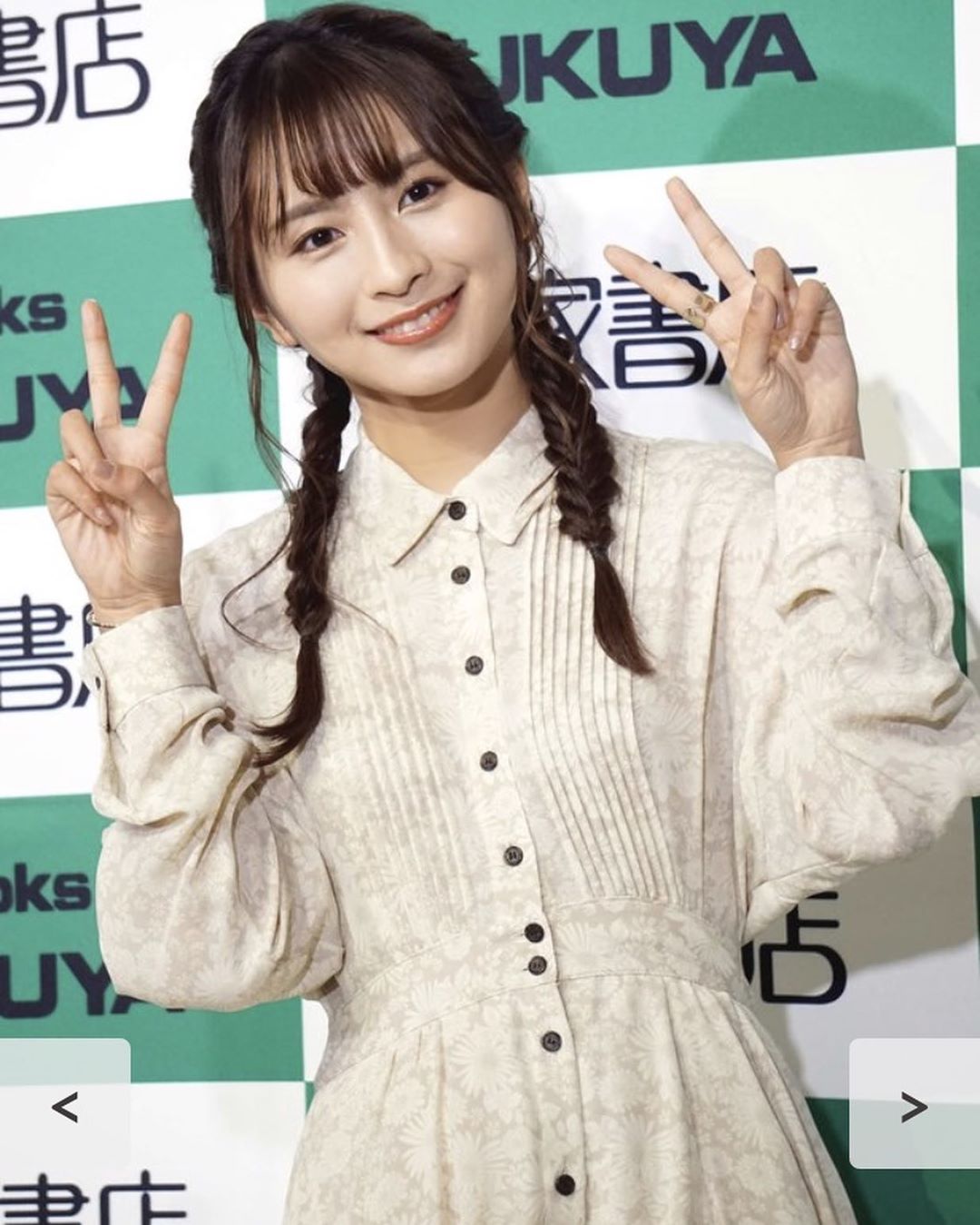 陸版新垣結衣「龍夢柔」爽朗甜笑神複製本尊　萌到連巨獸都被收服