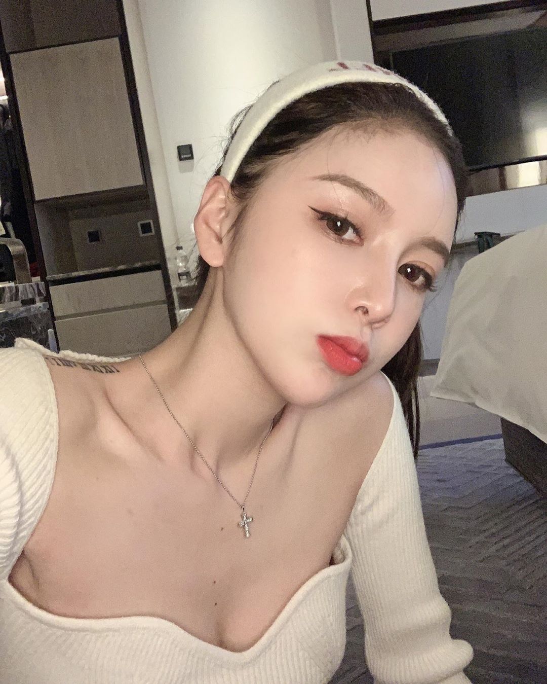 WANGXUETING  眼神超勾魂彷彿看穿你的心 - 美女圖 -