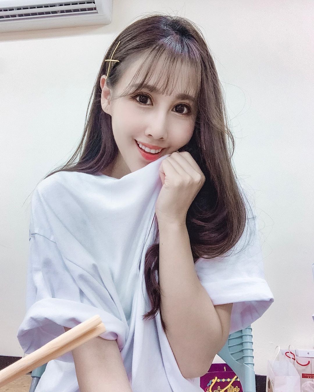 Sunny晴兒  細肩帶露雪白肌膚讓人想 ........ - 素人正妹 -