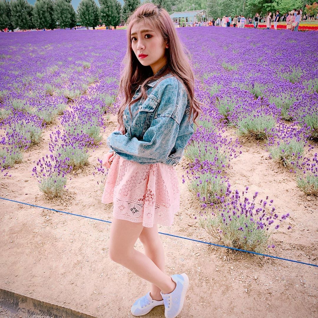 咪雅Mia  飽滿美乳沈甸甸.....原來私下這麼胸 - 美女圖 -
