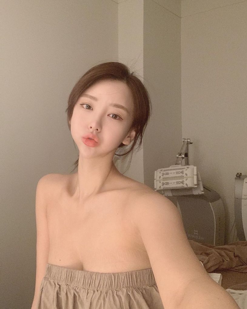 自然系大胸正妹「辣照太有看點」，邪惡養眼深溝太震撼！