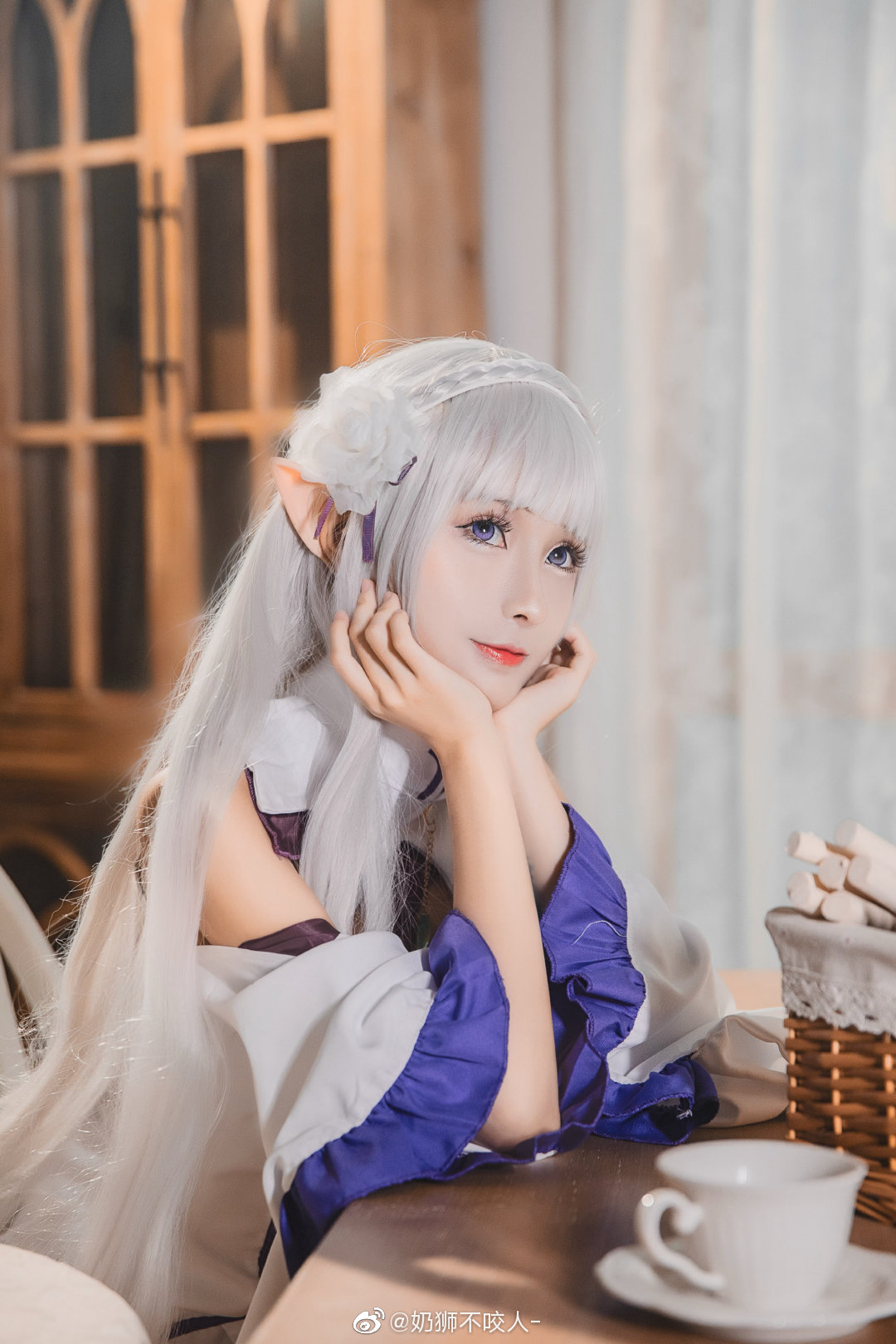 Re:從零開始的異世界生活  艾米莉亞  @奶獅不咬人- - COSPLAY -