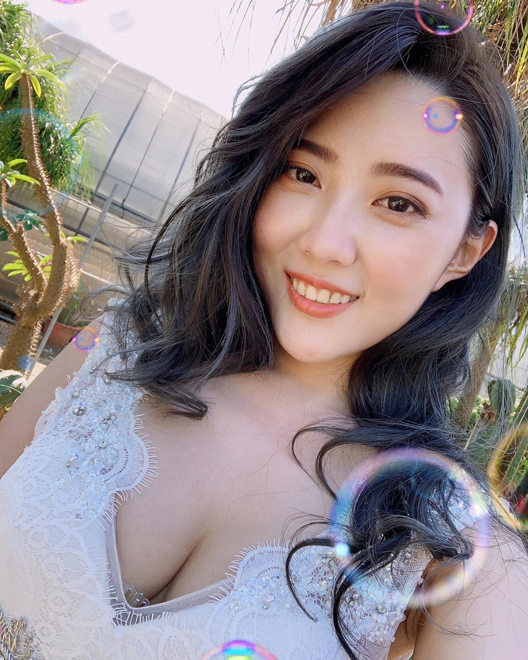 佳穎 Fifi 白嫩大歐派呼之慾出 - 素人正妹 -