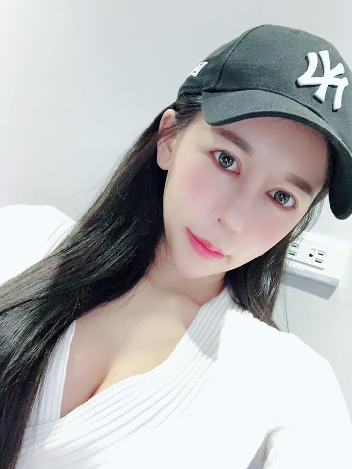 浪騷天菜「泰國小莓子」多汁蜜臀誘惑　音速「騎乘體位」保證你撐不過三秒