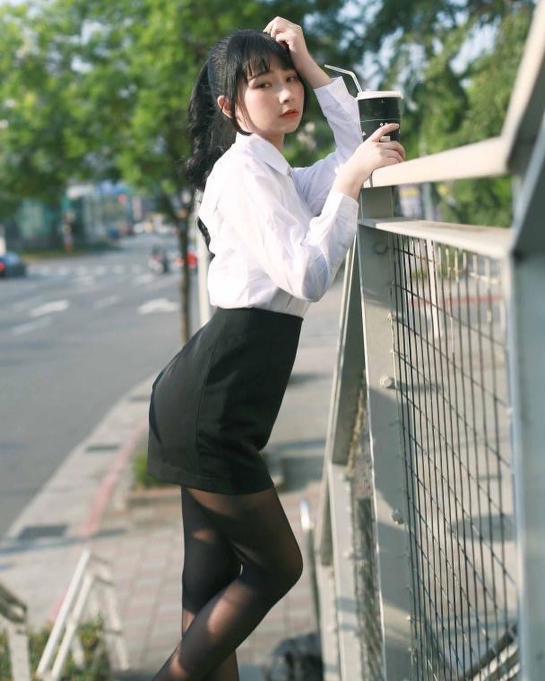 柔瑜Zoey  隱藏的雪乳好驚人！尺度沒極限辣翻 - 美女圖 -