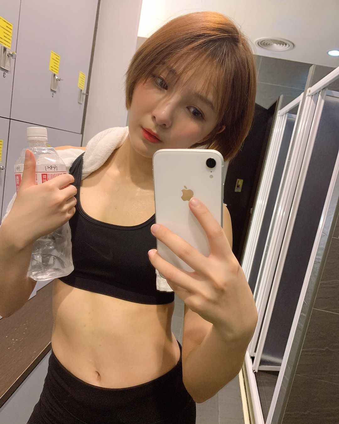 紅豆  甜美系女孩每個微笑都自帶粉色泡泡 - 美女圖 -
