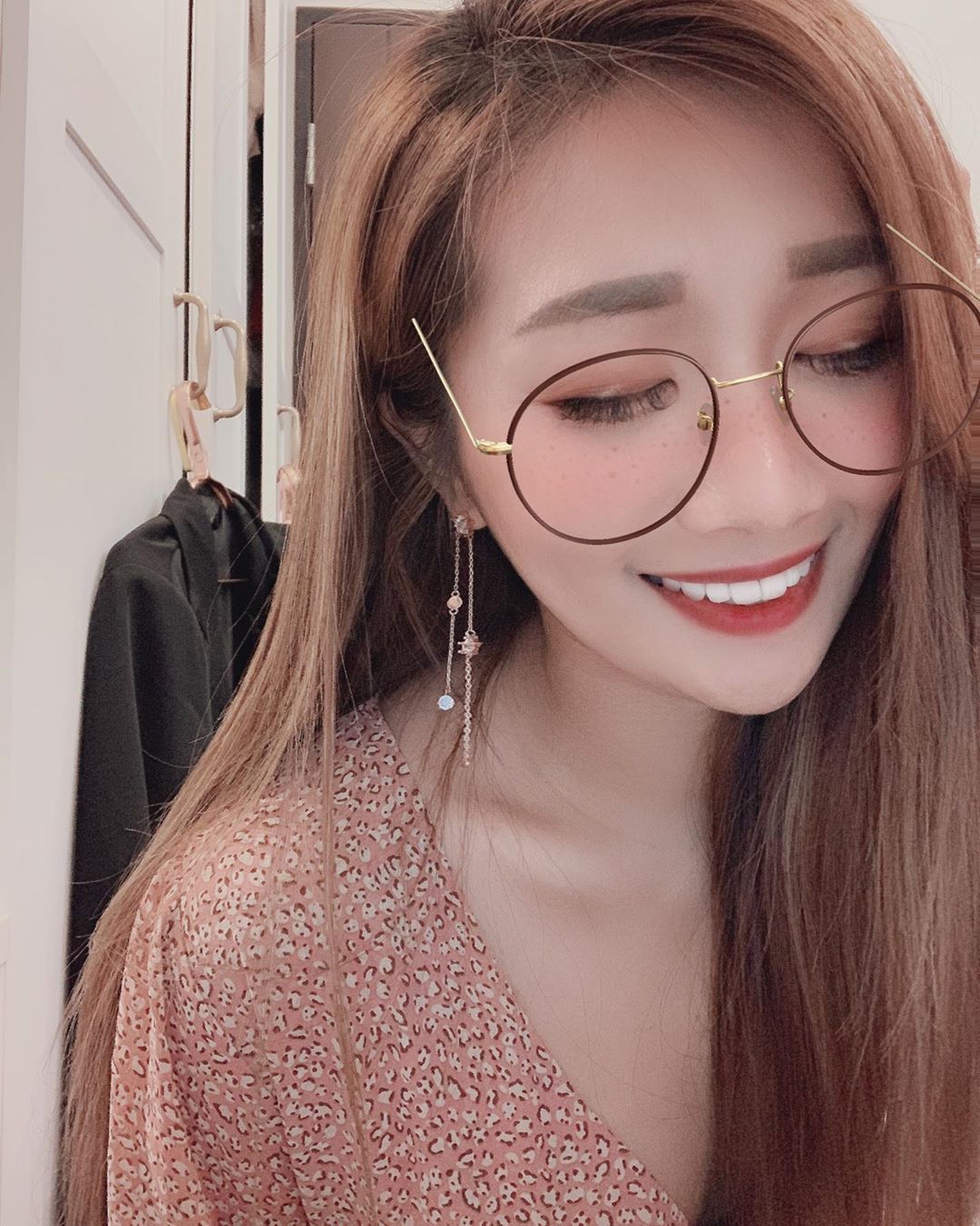 Iris 瑞斯  甜美美眉波濤洶湧讓人目不轉睛.... - 美女圖 -