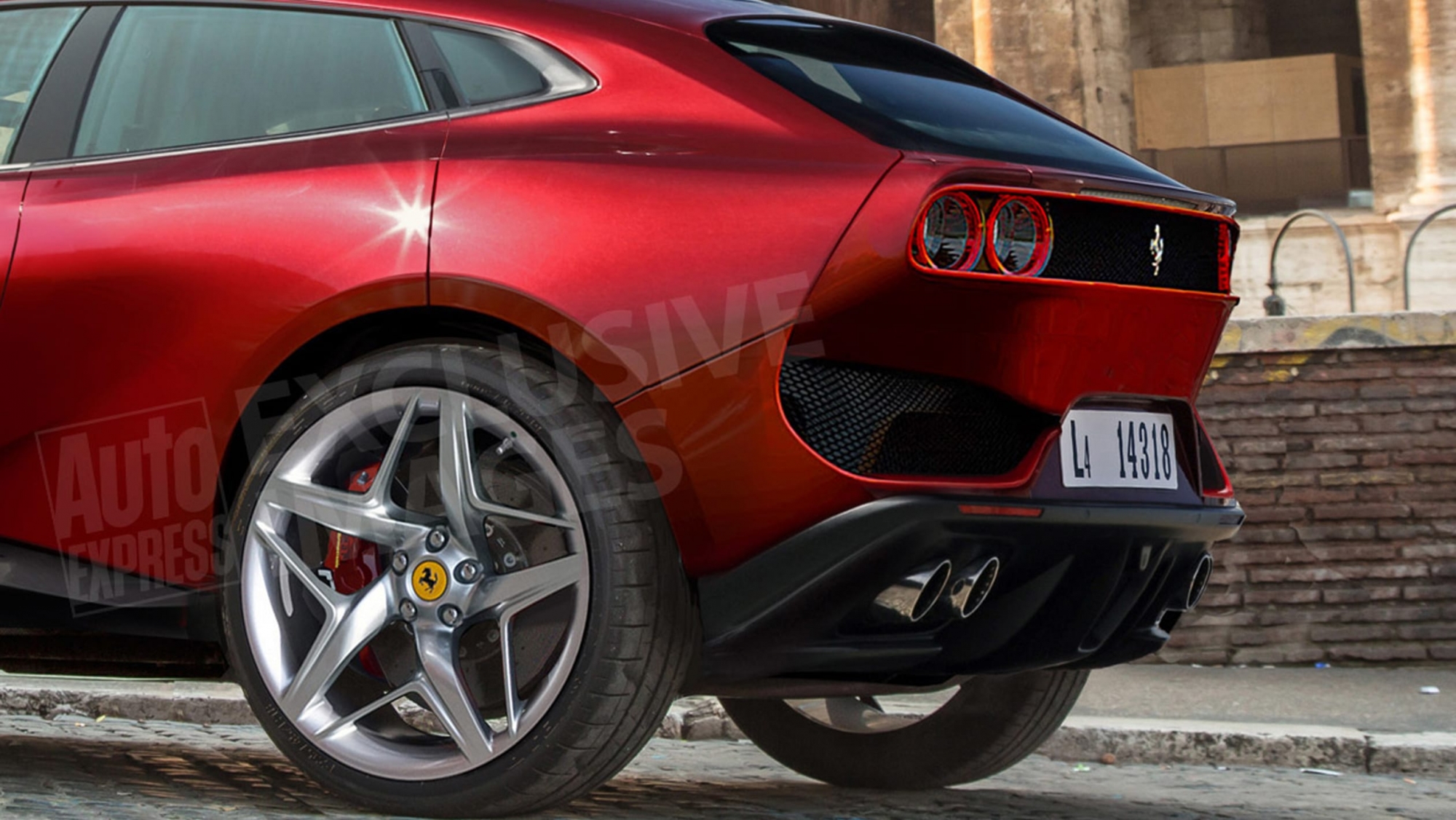 2019-ferrari-suv-rear6_final1a-24s_0.jpg