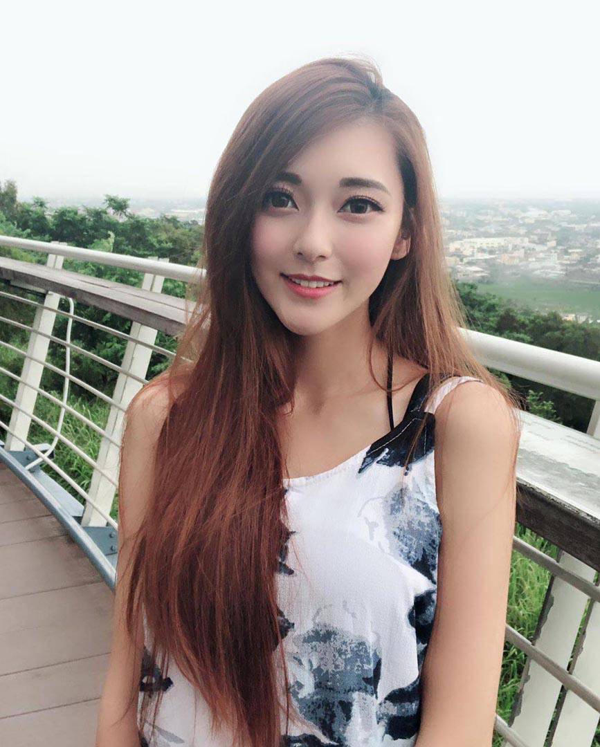 張舒晴 Annie 電眼辣模修長美腿好吸睛 - 美女圖 -