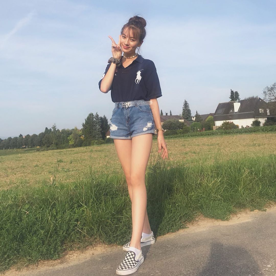 奇跡の13歳！德日混血正妹不食人間煙火的空靈感　網友直呼想呵護疼愛