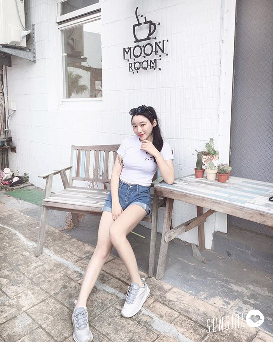 紫婕、白皙護理校花 甜美的笑容下藏著姣好完美身材 超誘人! - 美女圖 -