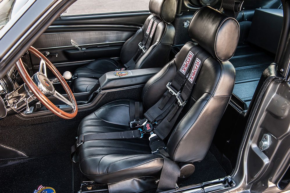 29-classic-recreations-shelby-gt500cr-grey.jpg