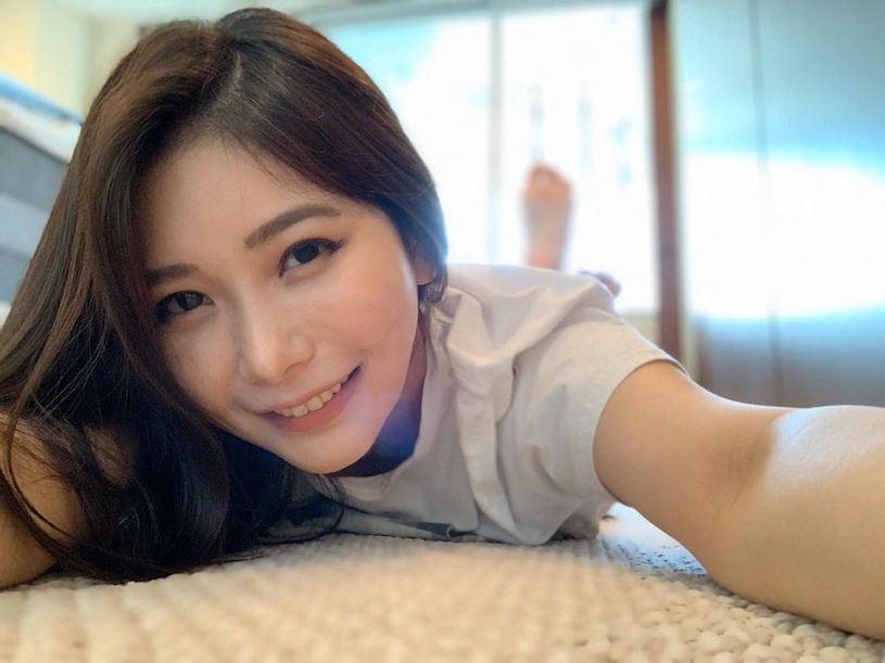 火辣選美小姐「兩顆巨大乳球已蹦出」，兇猛畫面辣到無法忽視！