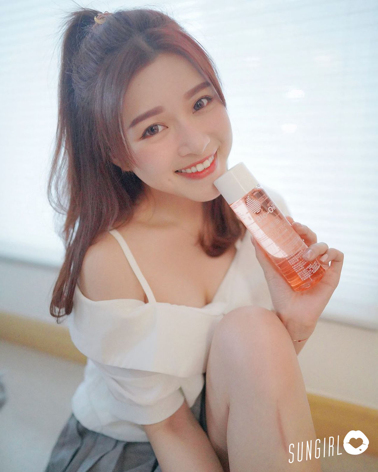 香港正妹 李蔓瑩、新一代女神疑似全裸泡湯網友紛紛暴動! - 亞洲美女 -