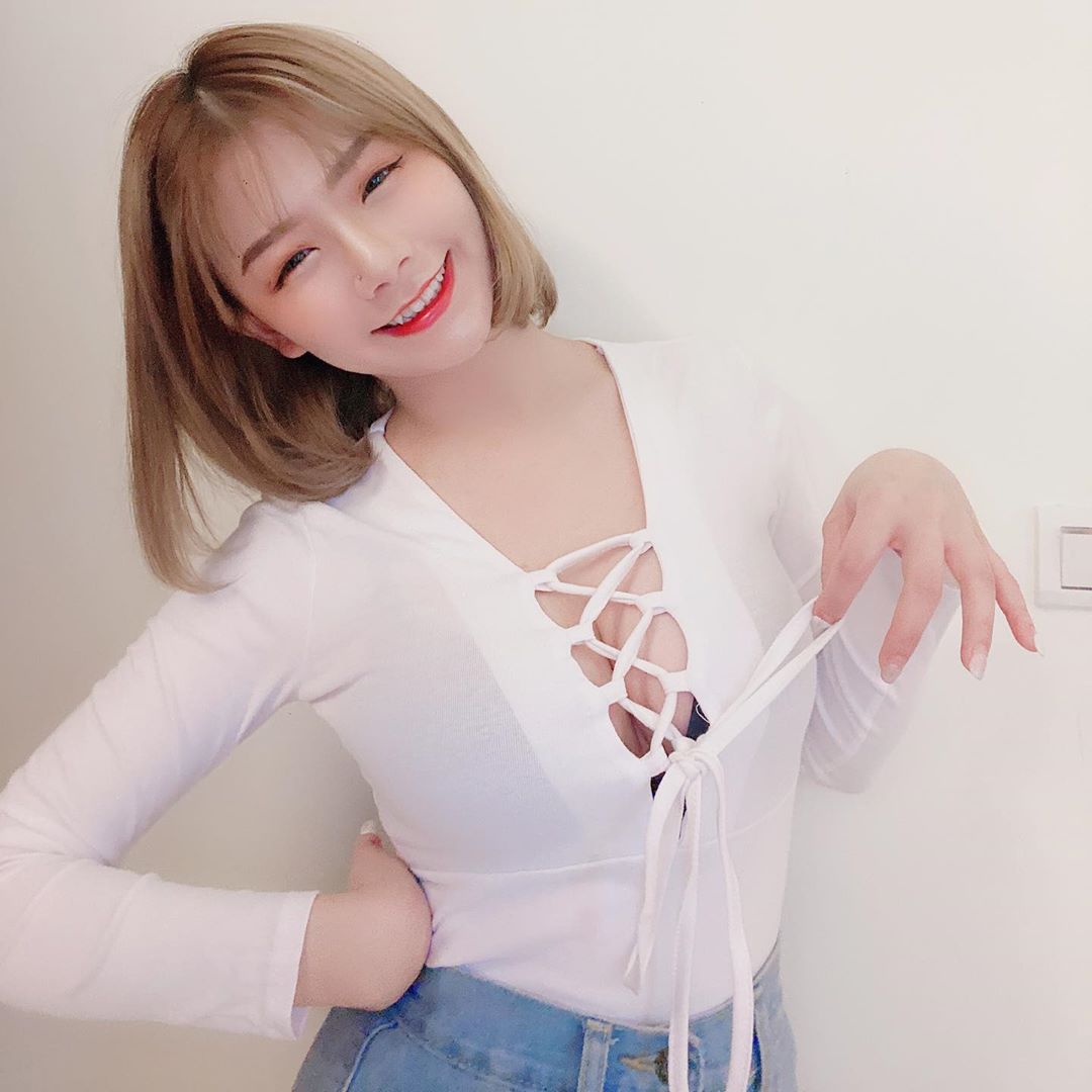 請小心服用！「吳青青Catie」全身脂肪只集中胸前，兇猛辣氣惹得男人血壓降不下！
