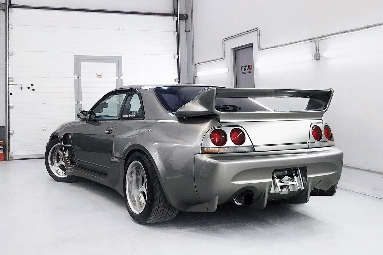 https___hk.hypebeast.com_files_2020_06_1995-nissan-skyline-gt-r-r33-veilside-com.jpeg