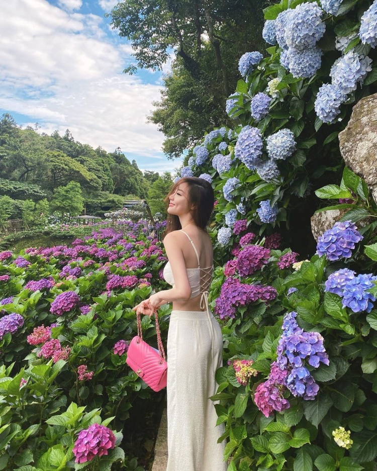 正妹回頭是驚人天菜~張凱 - 美女圖 -