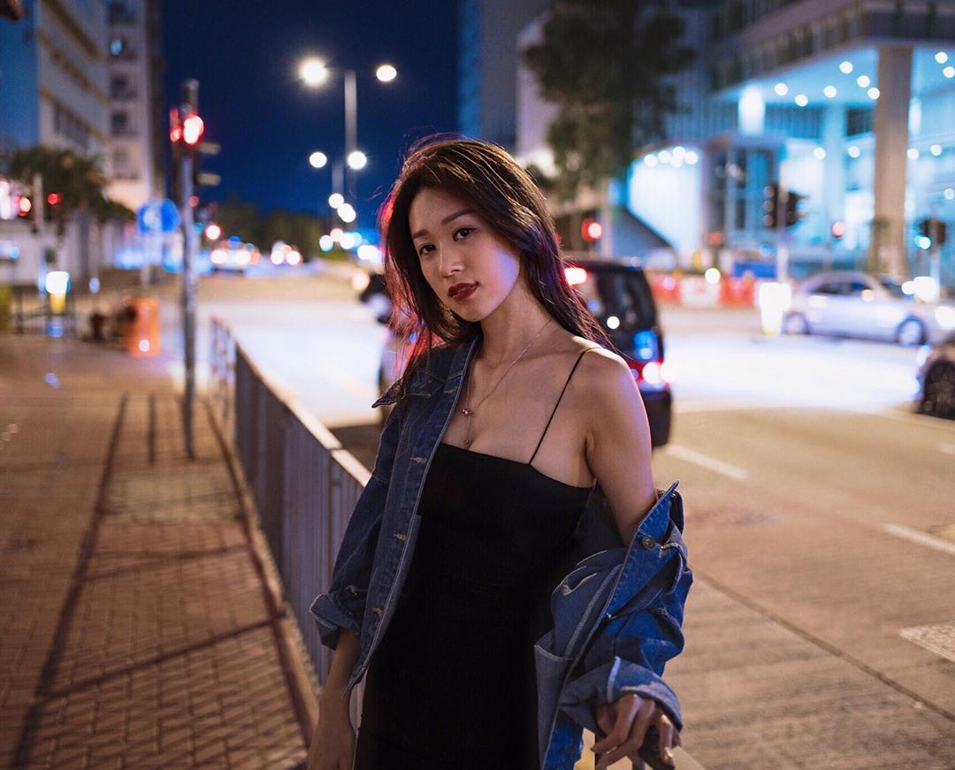 逆天又極致！香港模特「Liz Li」香肩鎖骨超性感，緊緻曲線曬濠溝連科學也放棄！