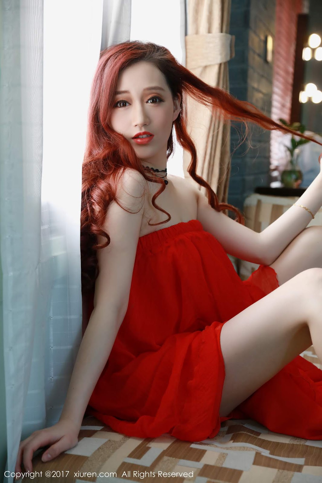 女神 葉夢軒 性感鮮紅睡衣露出大白美腿 - 貼圖 - 清涼寫真 -