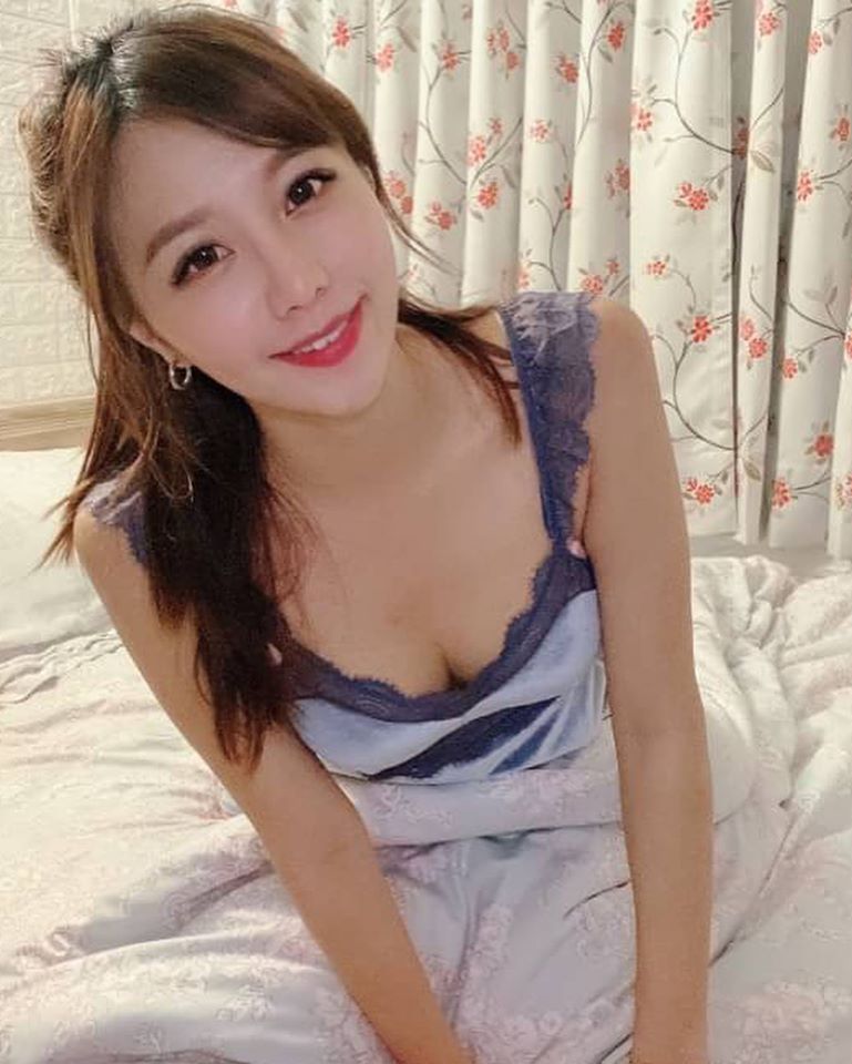 Show Girl  玲瓏有緻的凹凸身材超誘人 - 美女圖 -
