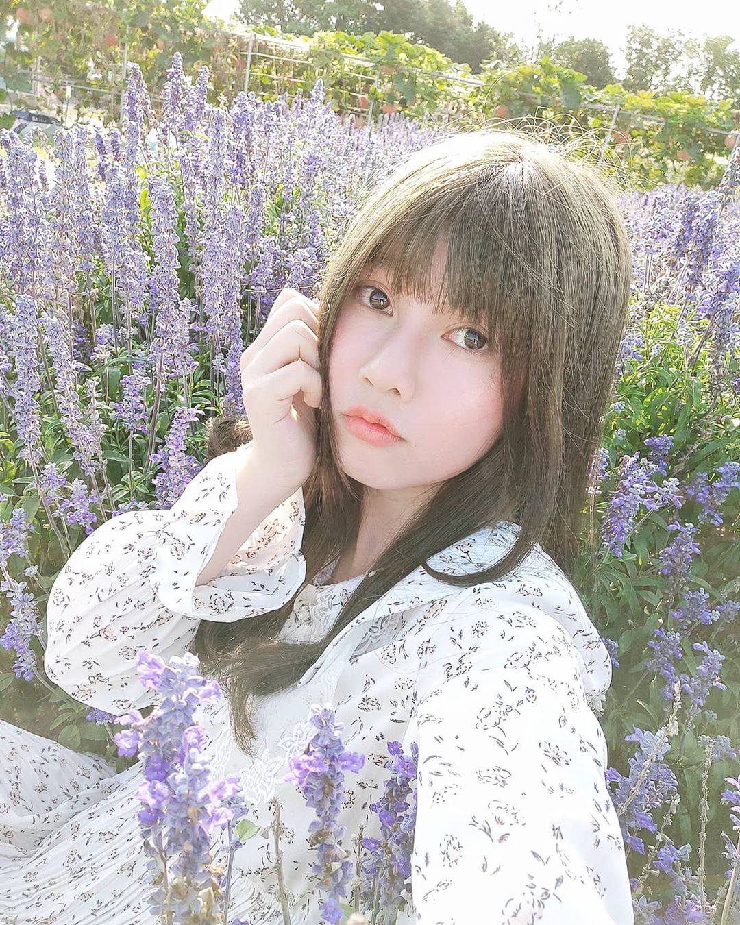 攝影師莉奈  迷人的臉蛋誘惑力滿點：受不了惹 - 美女圖 -