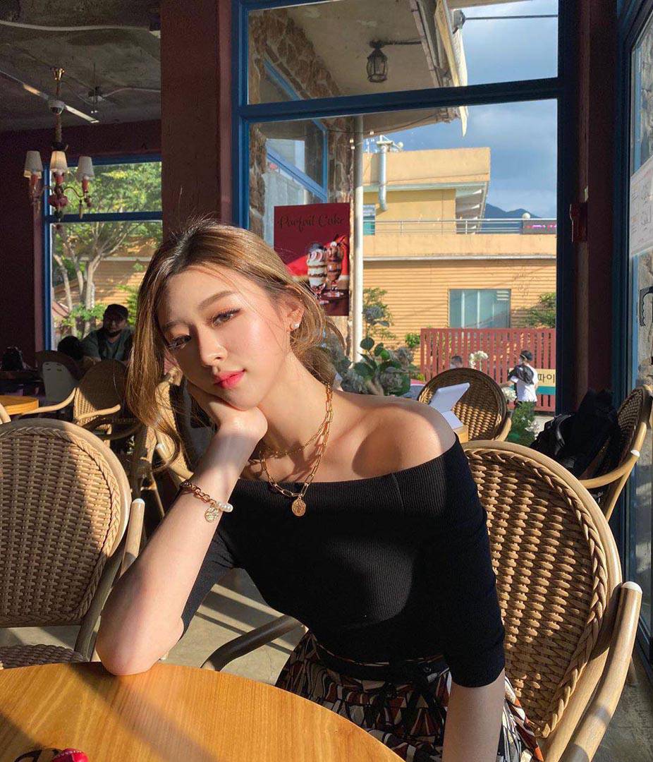 서혜빈 Seo Hyebin 「網拍全智賢」相似度破表 - 亞洲美女 -