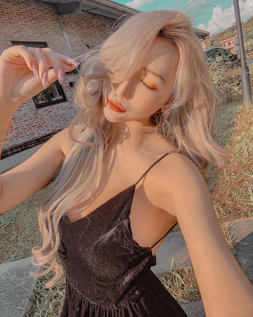 韻韻  圓潤美胸系列照..…讓人看到就受不了 - 美女圖 -