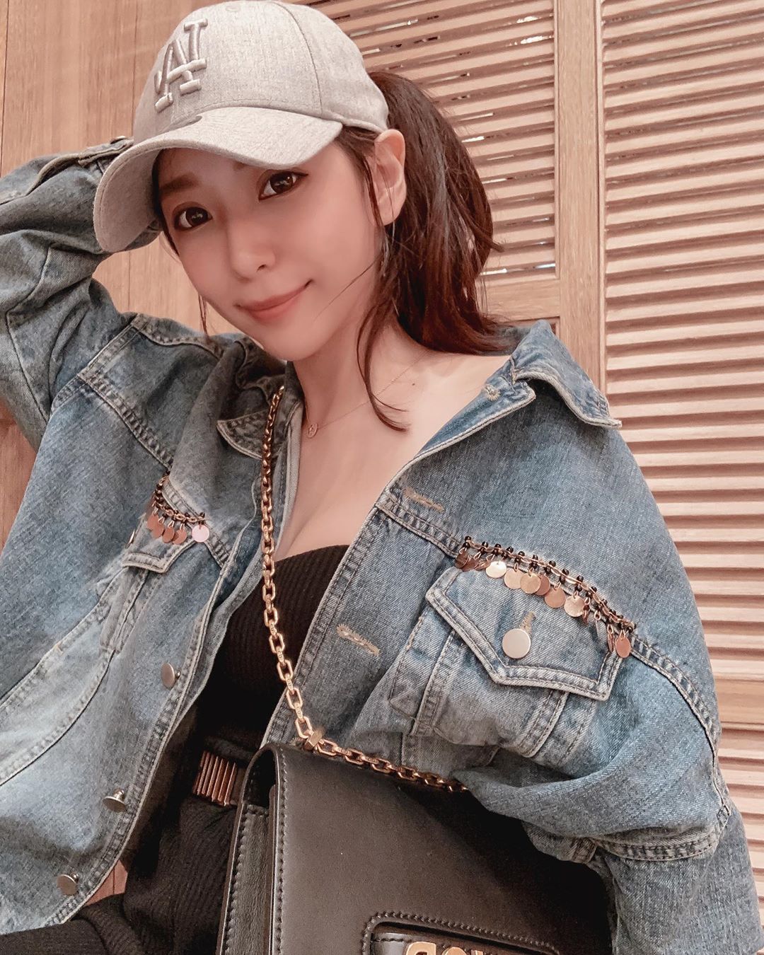 小鹿斑比  頂級正妹「絕品顏值」 網超硬：太讚了 - 美女圖 -