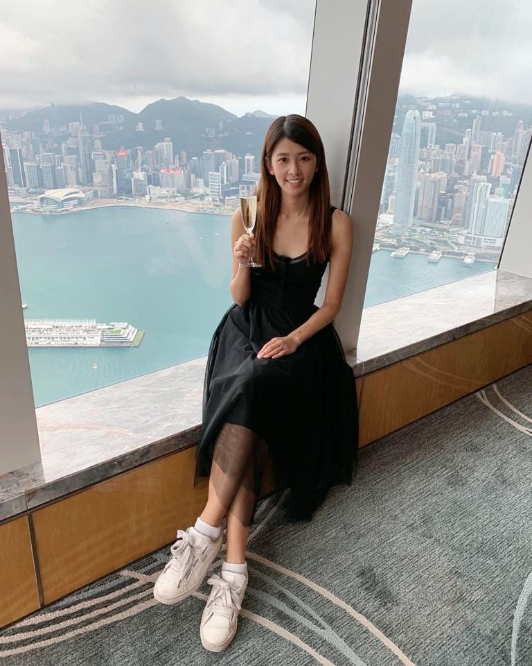 香港白衣天使「Bunny」勻稱美體太迷人 - 亞洲美女 -