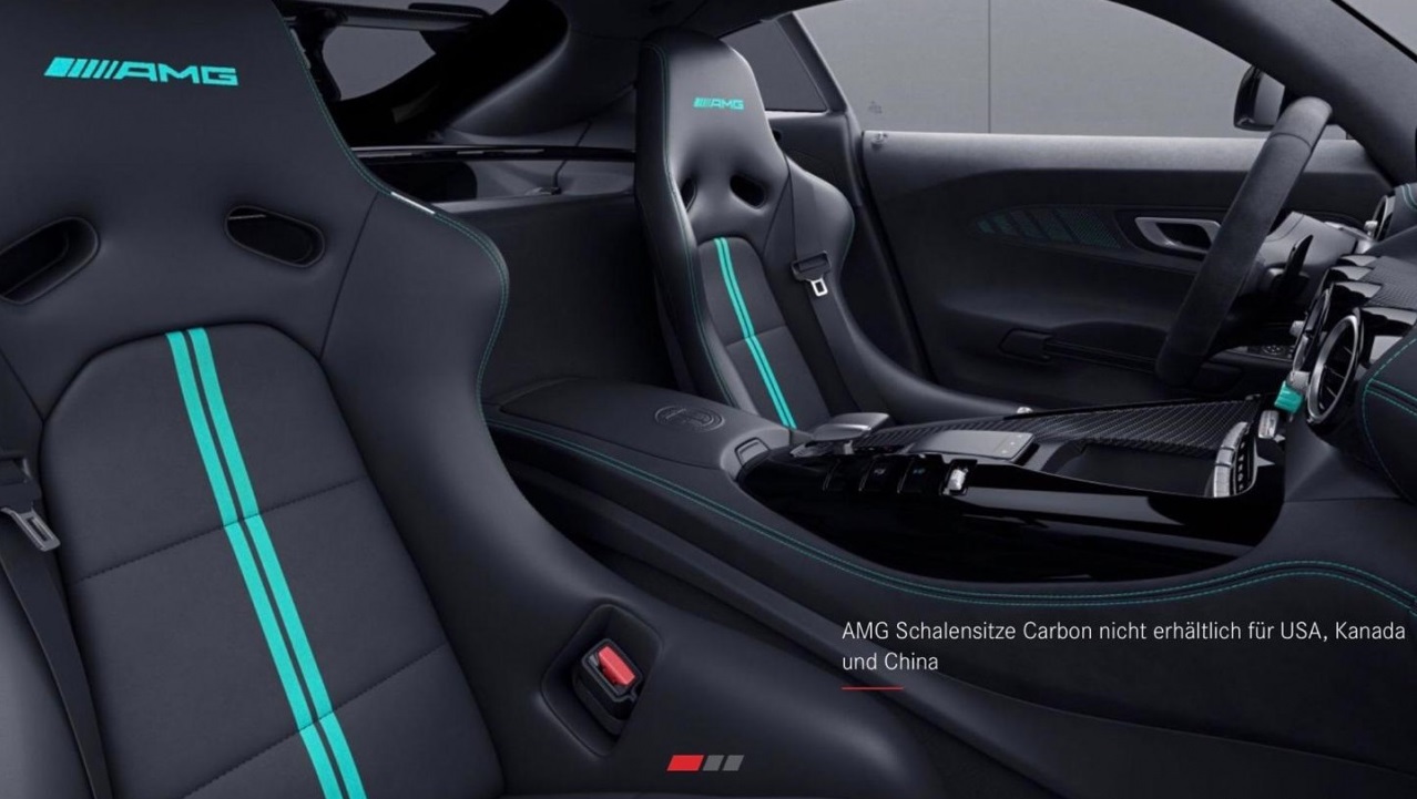 P_ONE_EDITION_INTERIEUR_AMG.jpg