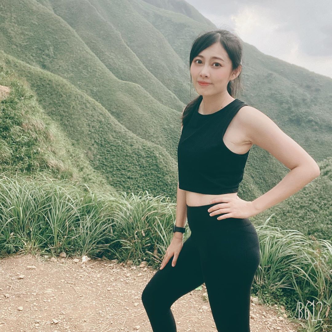 原來姐姐是華岡藝術學校的喔 黃榆宸 - 美女圖 -
