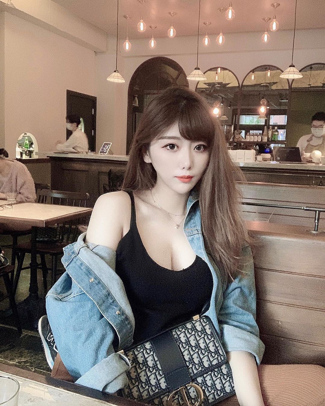 花子  窈窕曲線超犯規搭配超高顏值 - 美女圖 -