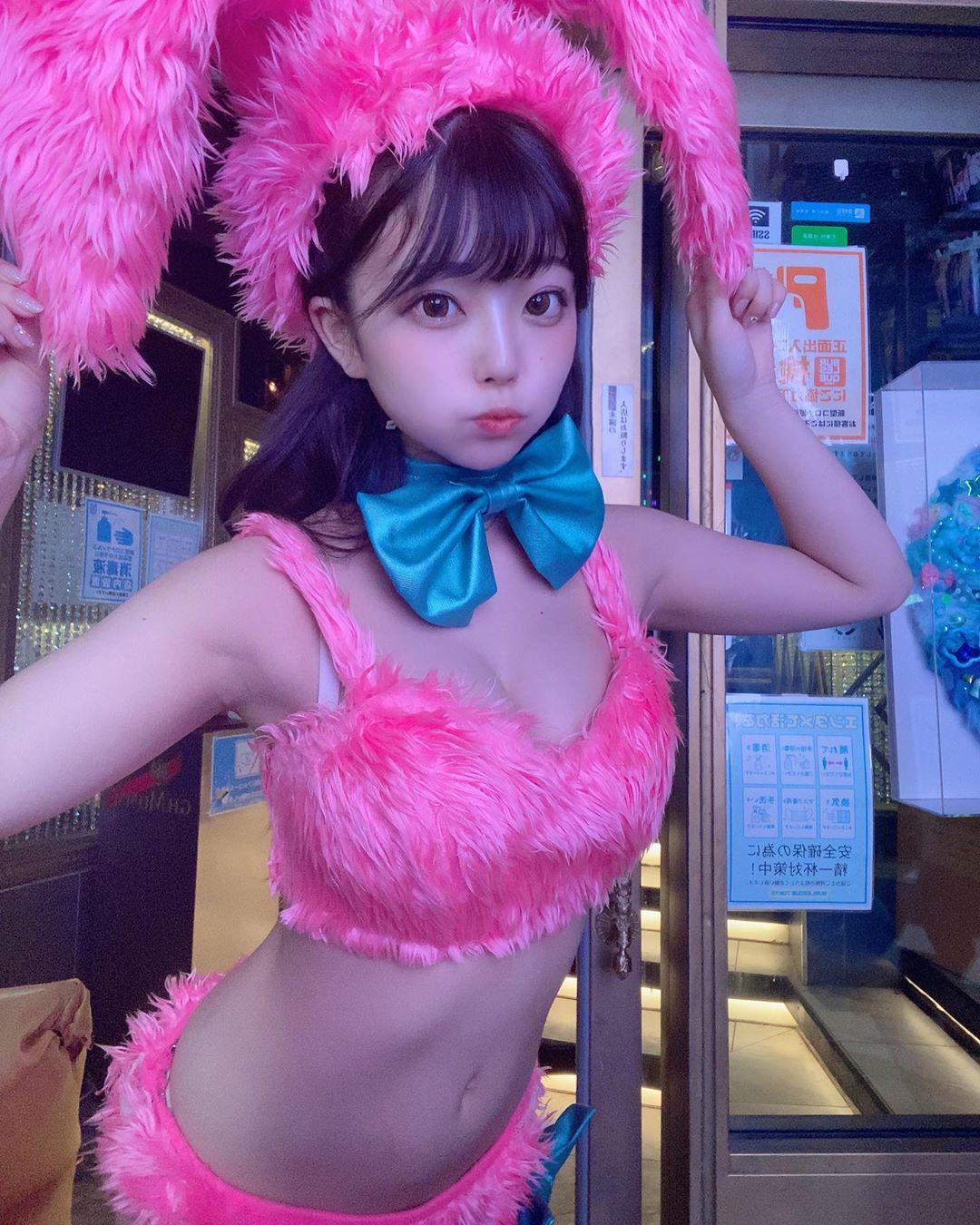 【蜗牛娱乐】比蜜桃還飽滿鮮嫩！東京夜總會舞者「MOMO」，巨乳娃娃臉太兇猛可愛了！